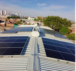 42 paneles · 545 W, Procesadora Alnut